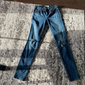 Aritzia the castings skinny jeans